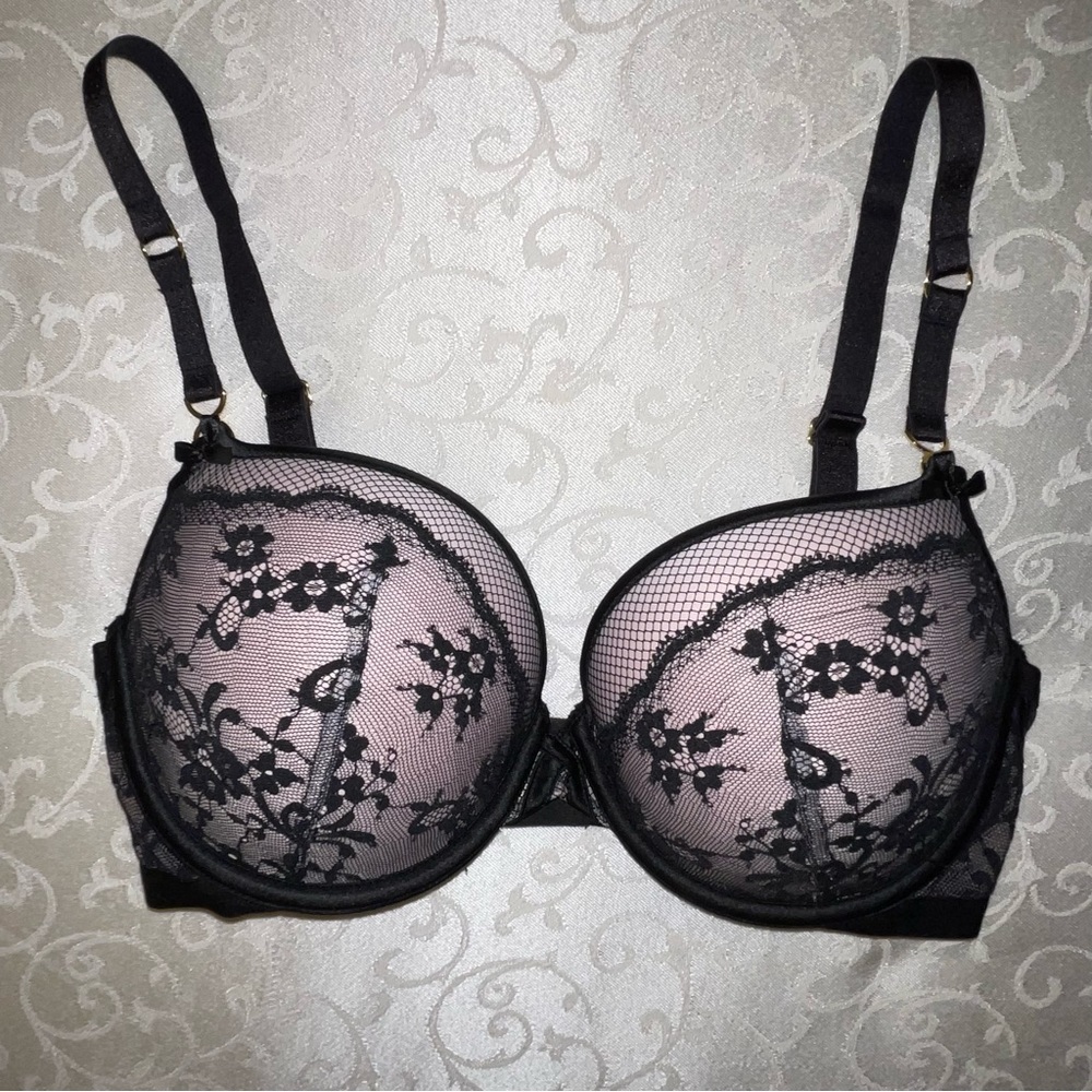 Victoria’s Secret Very Sexy Padded Demi Bra Black Lace Blush